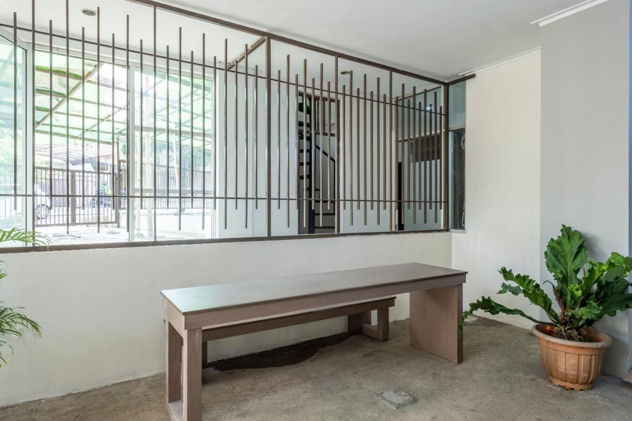 Super Oyo 1876 Fortuna Residence Bandung Extérieur photo